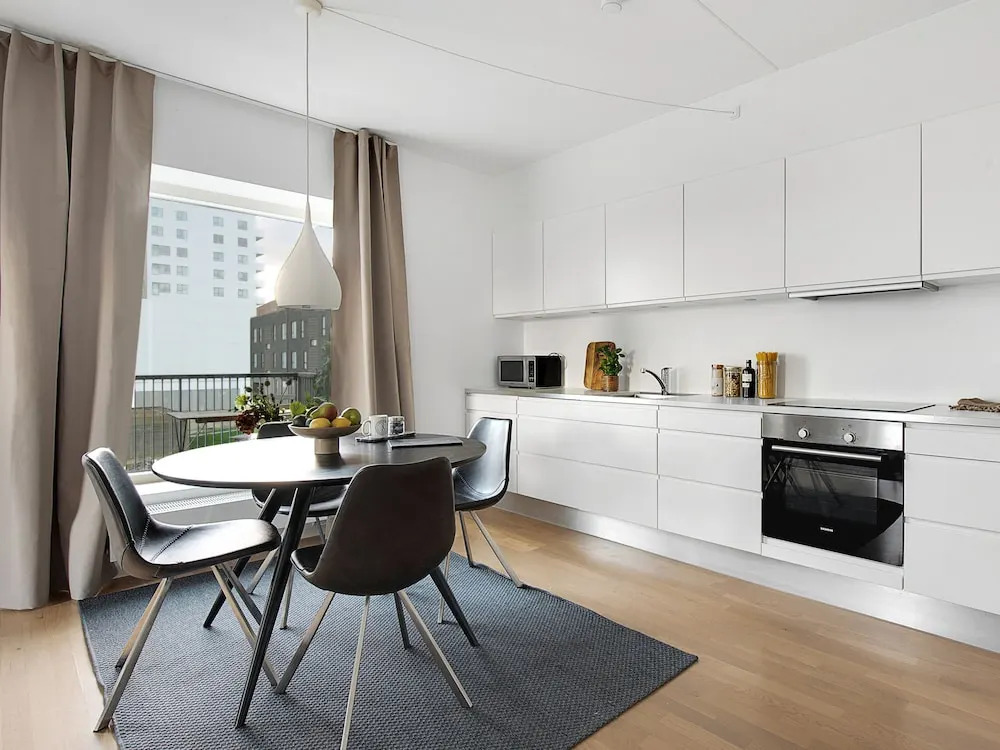 Sanders Arena - Petite 1-bdr Apt Close to Metro