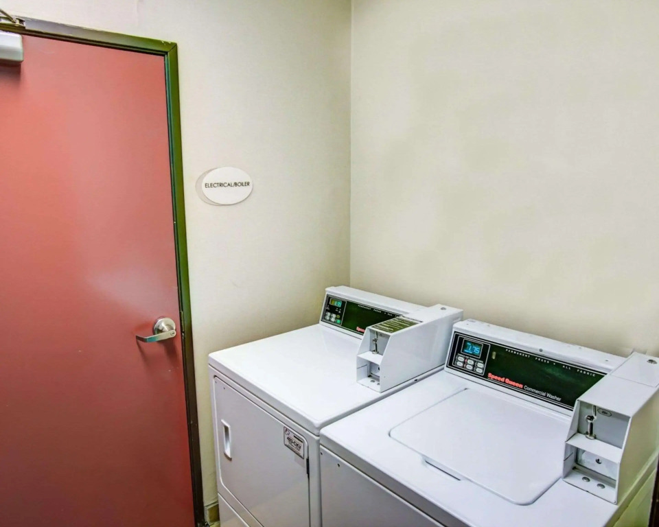 Comfort Suites Pittsburgh Airport