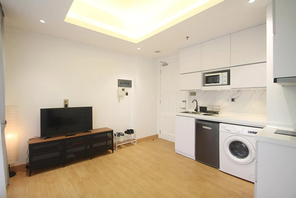 Apartemen 1 at Cik Ditiro by Aparian