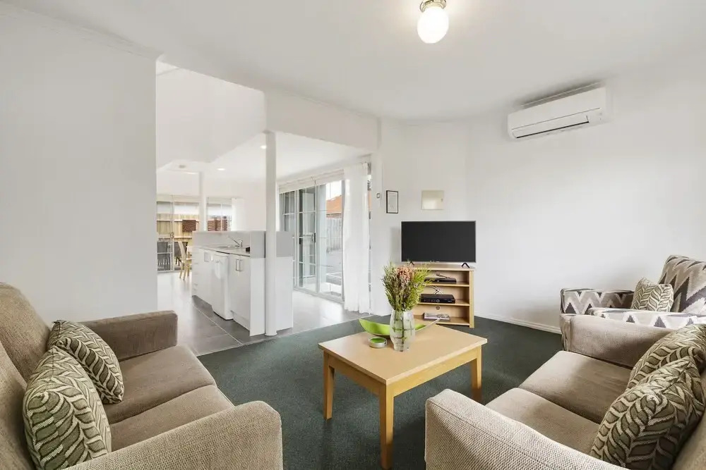 Whitecliffs Beach Resort