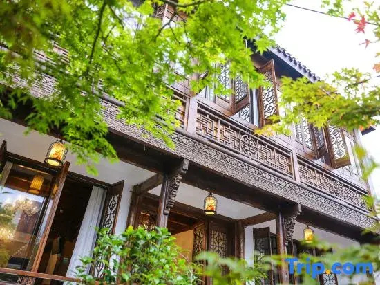 Jinglan wuzhenyuan Xiaoxiao courtyard B & B