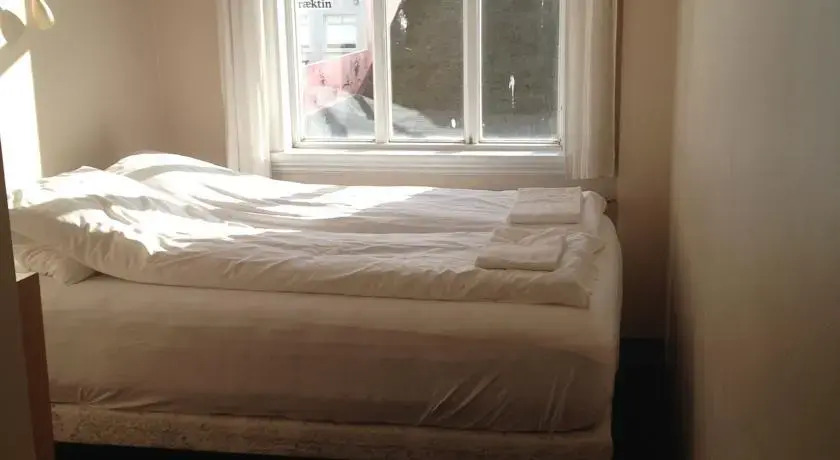 H104 Guesthouse