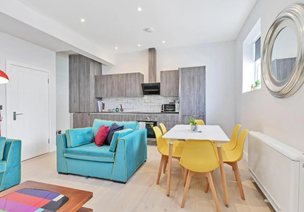Right On : Bright On Apartment 1F - City Centre Luxury Apartments