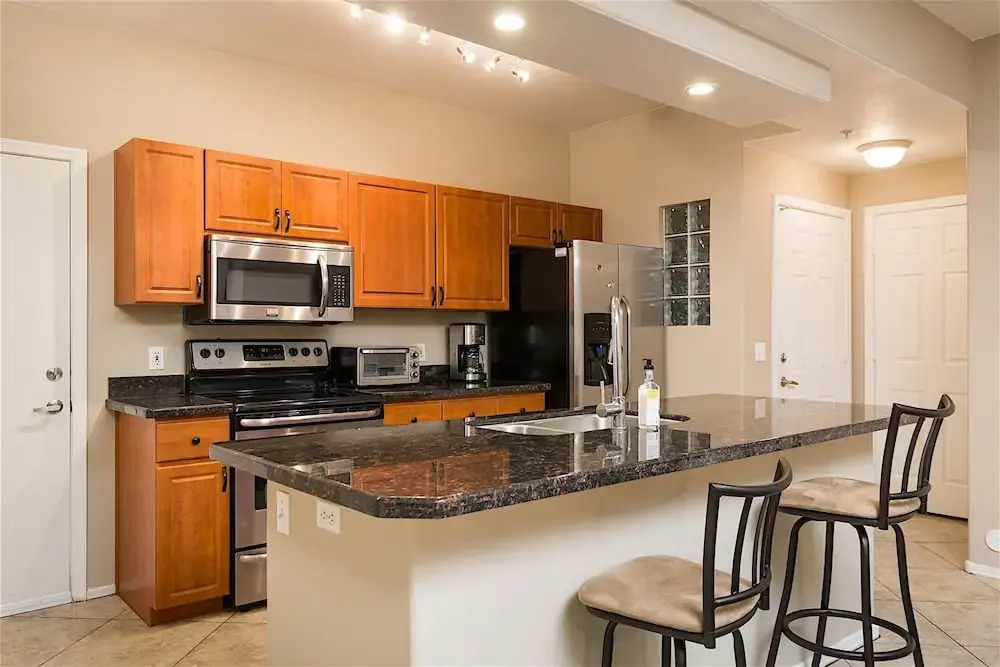 Wonderland 2 BR by Casago
