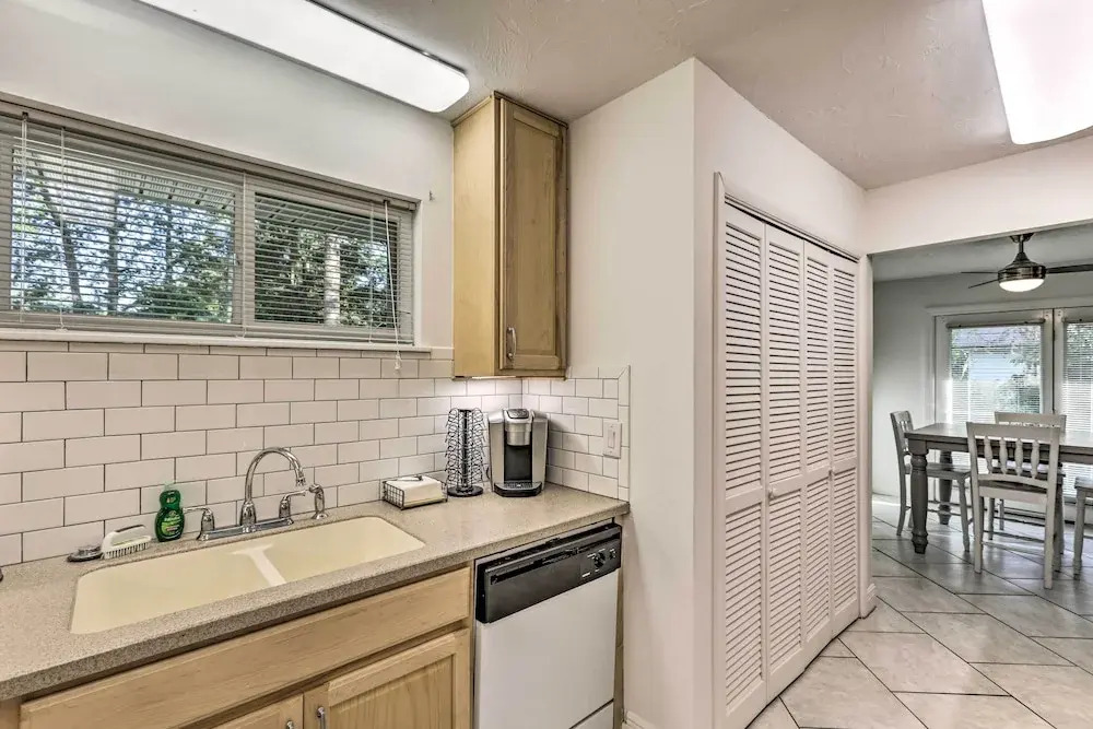 'midtown Tallahassee' Gem Close to Lake Ella!