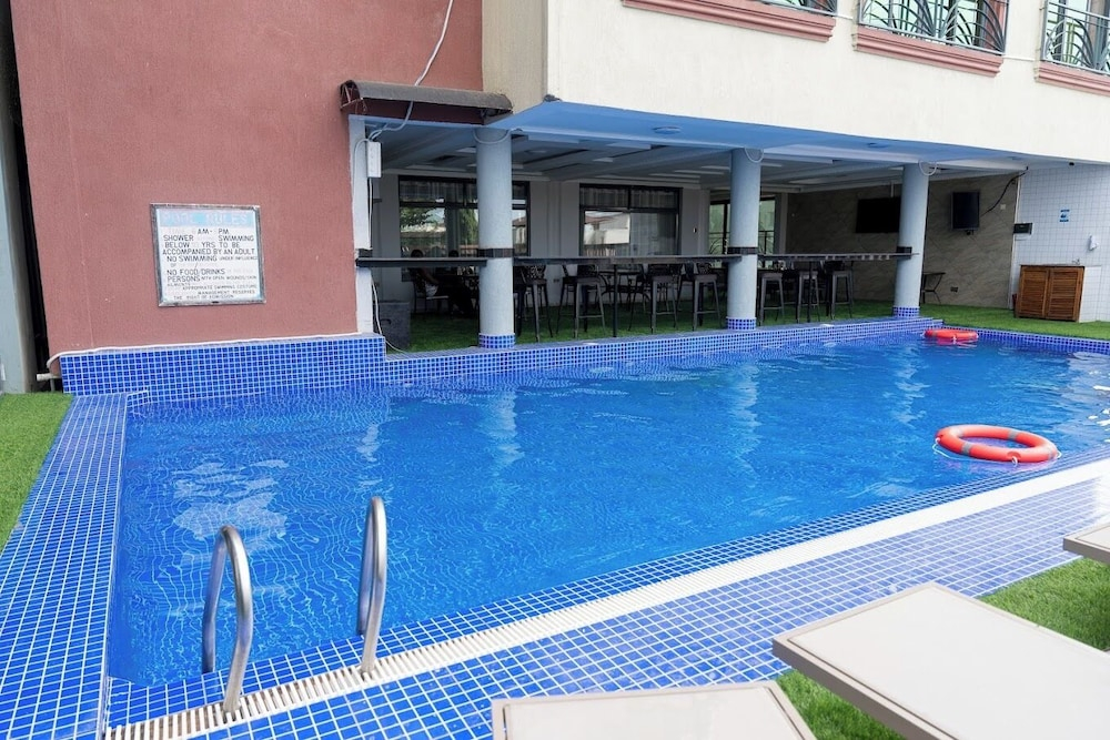 Hotel Sisters and Spa
