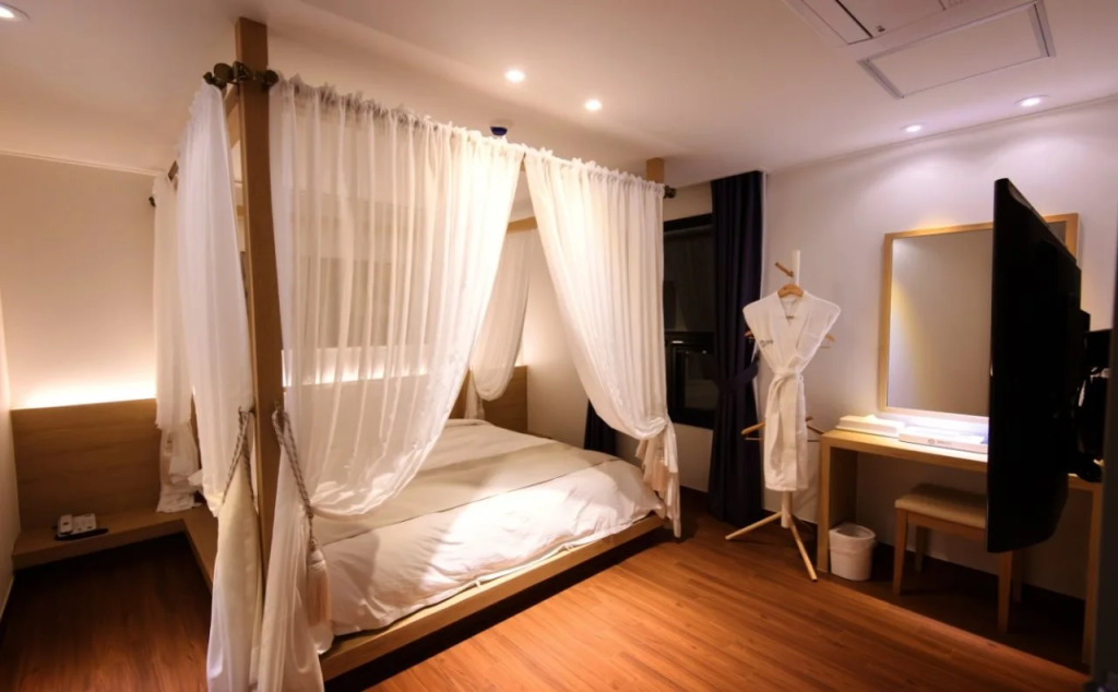 Illroy Resort