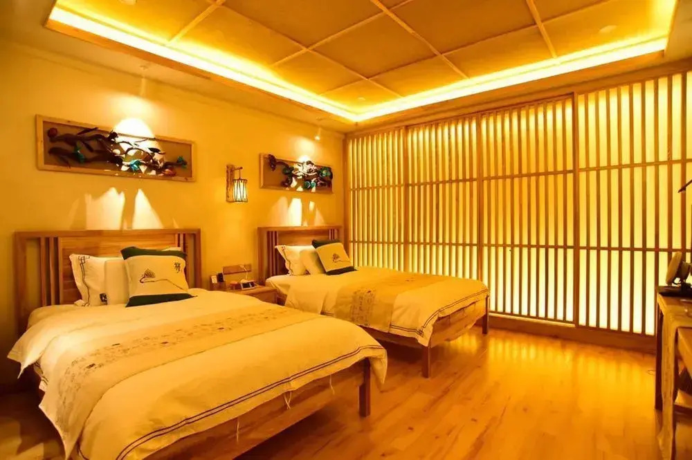 Vegas Cultural Hotel Qingcheng Branch