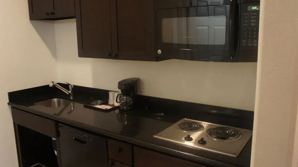 Lux Inn and Suites