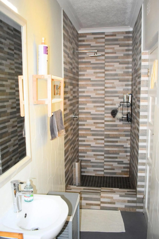 Riverclub Guest Suites in Riverclub, Sandton