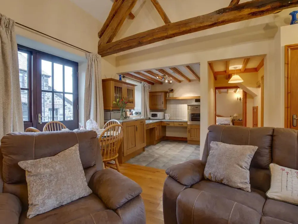 Luxurious Holiday Home in Llanrwst Near River