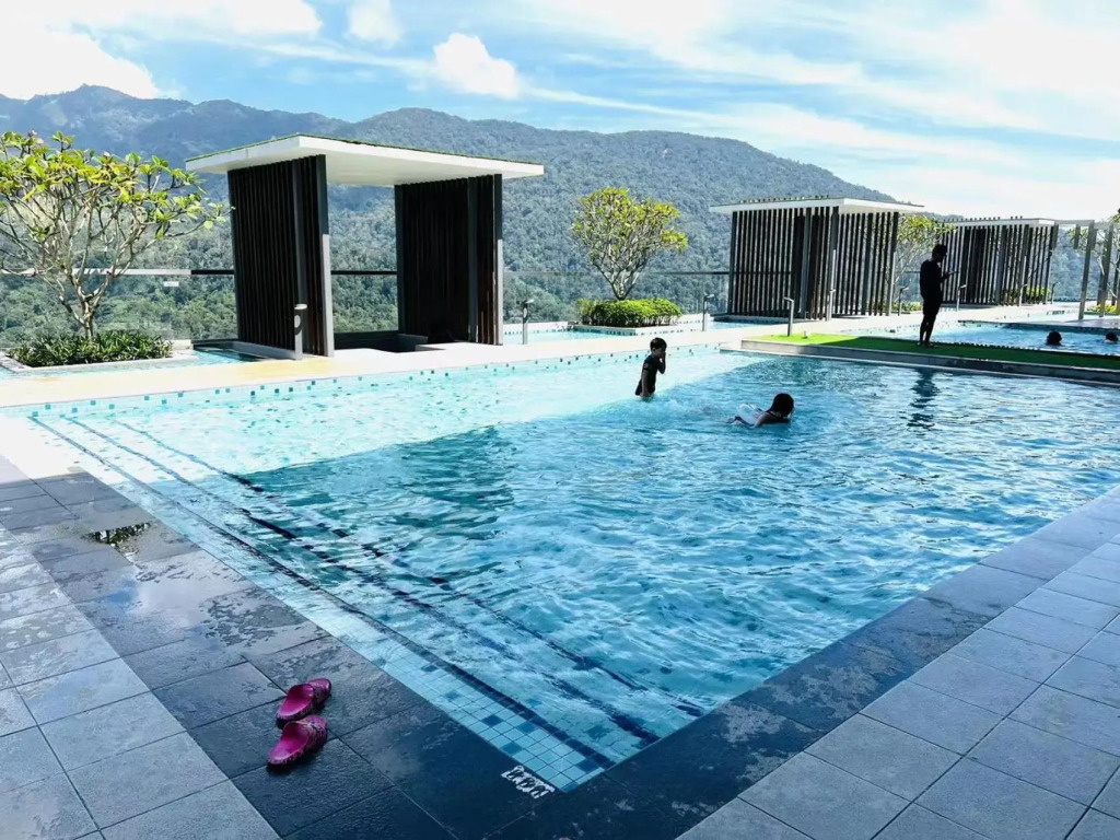 Cuti Genting 2 Bedroom 7 Pax Free WIFI Luxury Windmill Mountain View Genting Highland