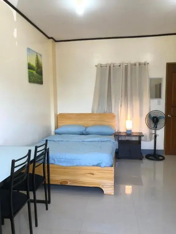 Door 8 Bench Apartment