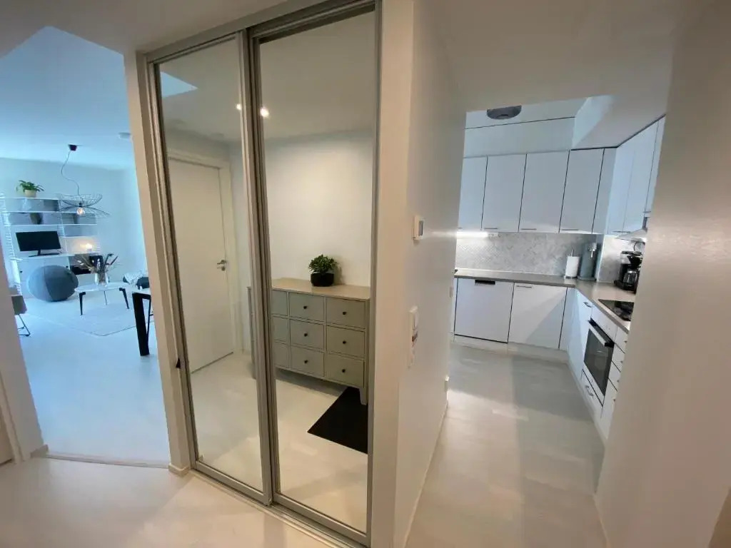 Luxury 1-bedroom apartment with sauna and sea view