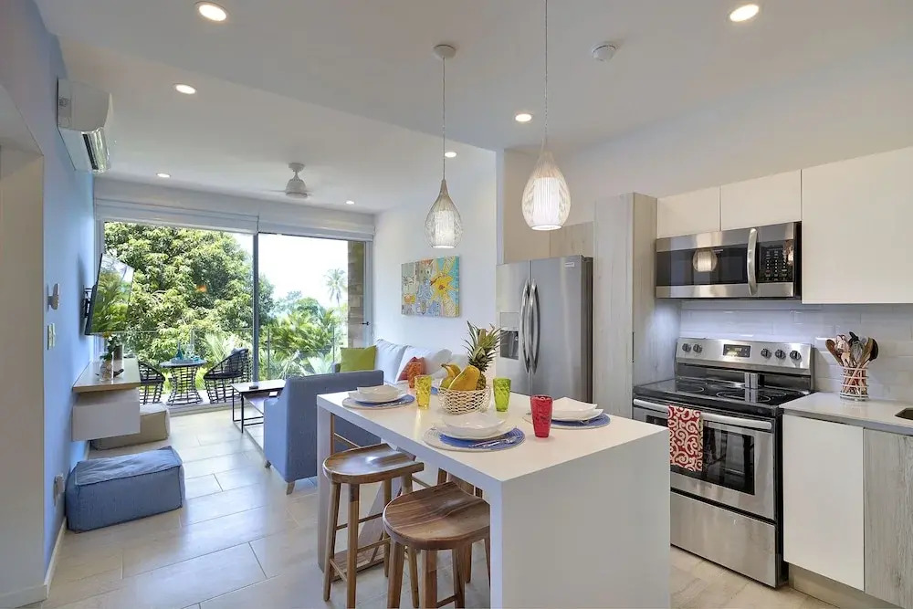 Sunset Blvd 10A - 2 Br Condo