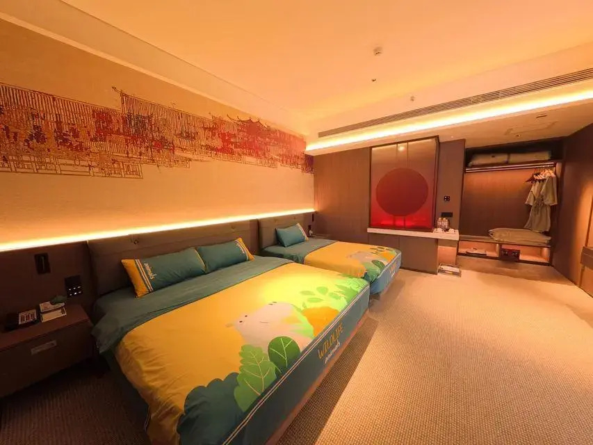 Inzone Garland Hotel