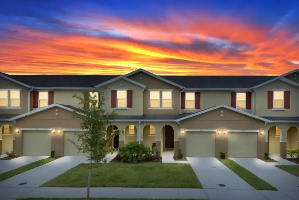 Four Bedrooms Townhome 5108k