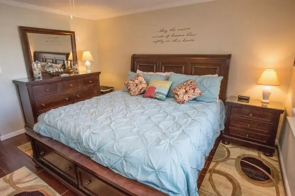 Win-San B-101 - 2 Br Condo