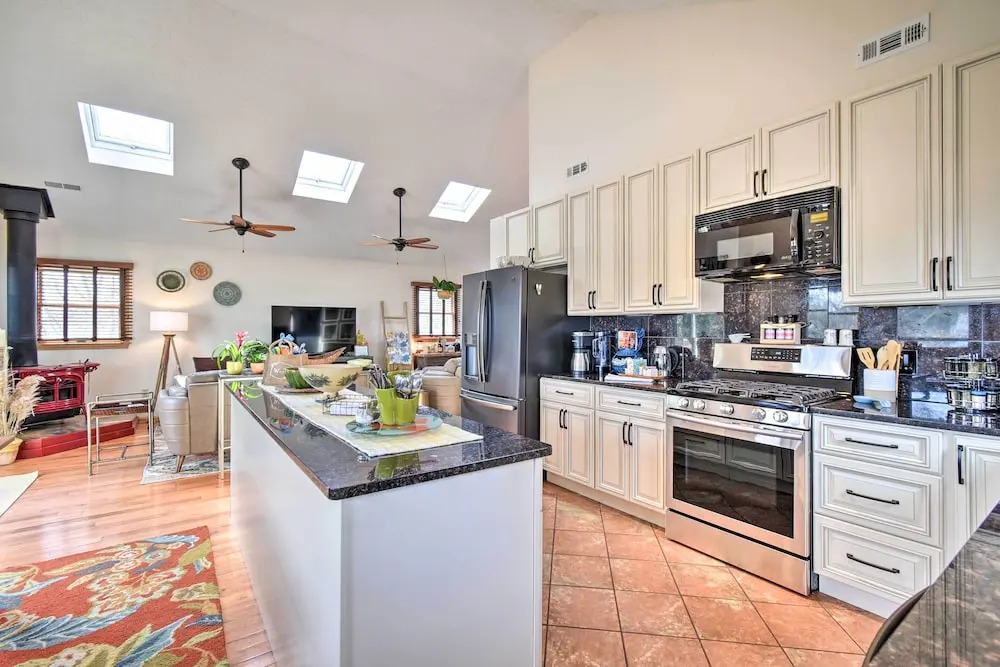 High-end Canal Front Paradise in Kill Devil Hills
