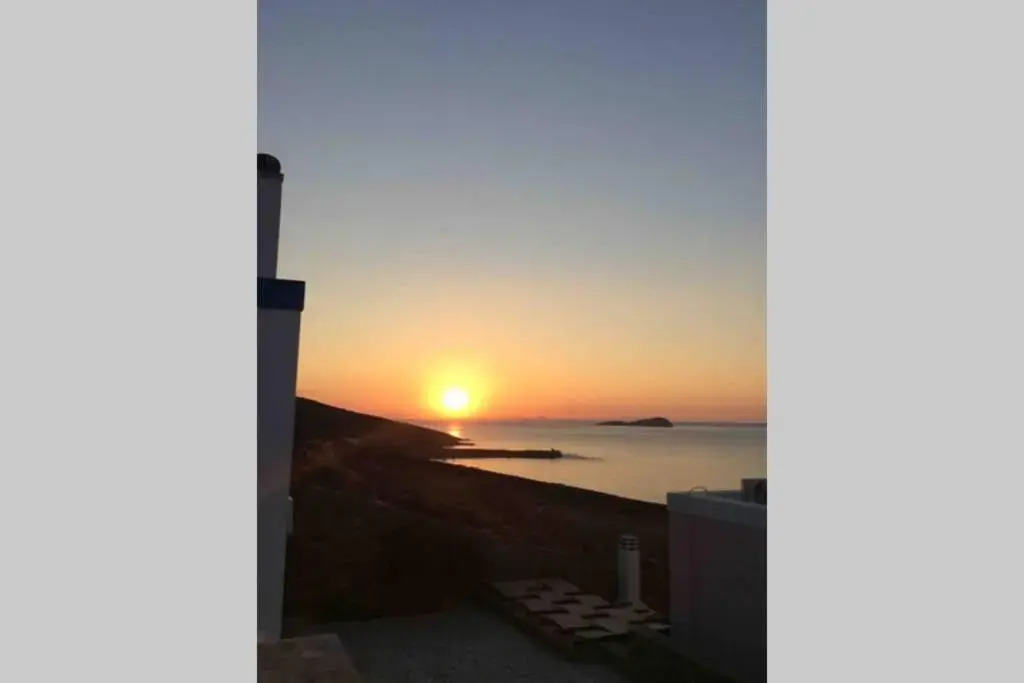 Despina's House 2: Modern apt with unique sea view