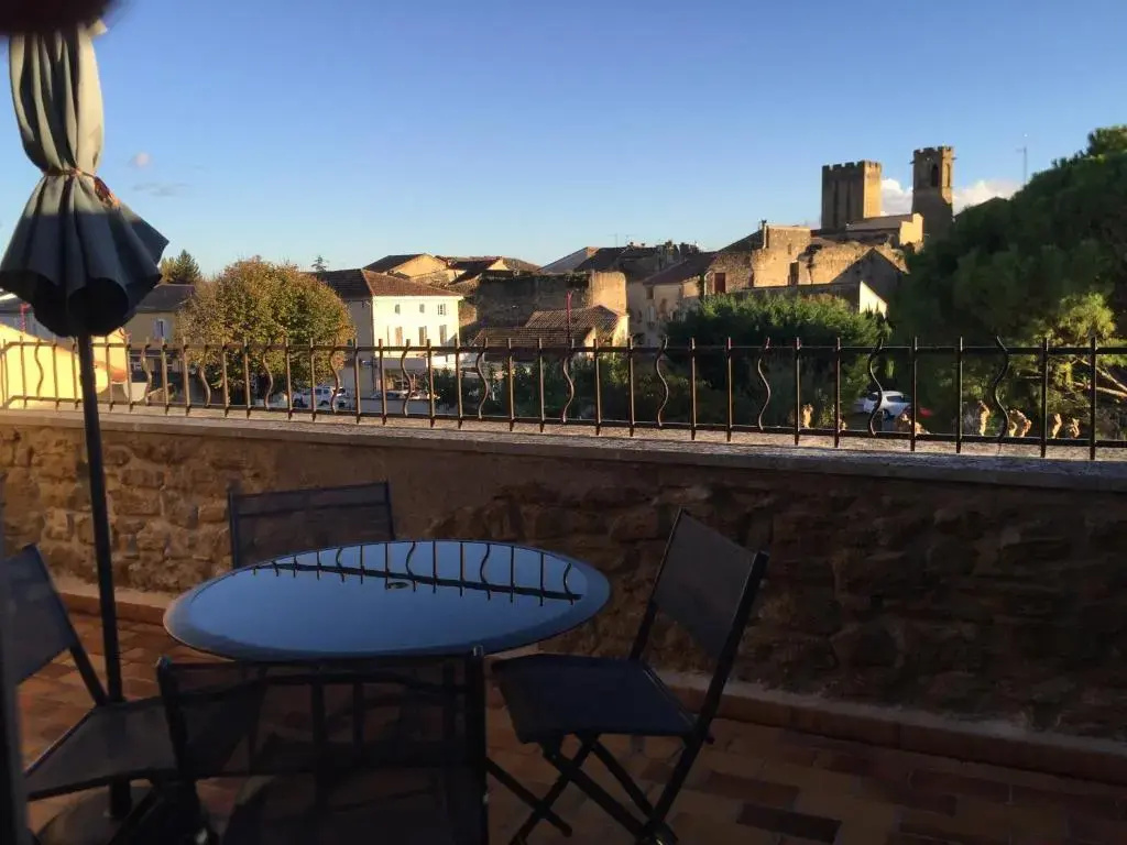 grande terrasse CLIM parking privé SMART TV netflix
