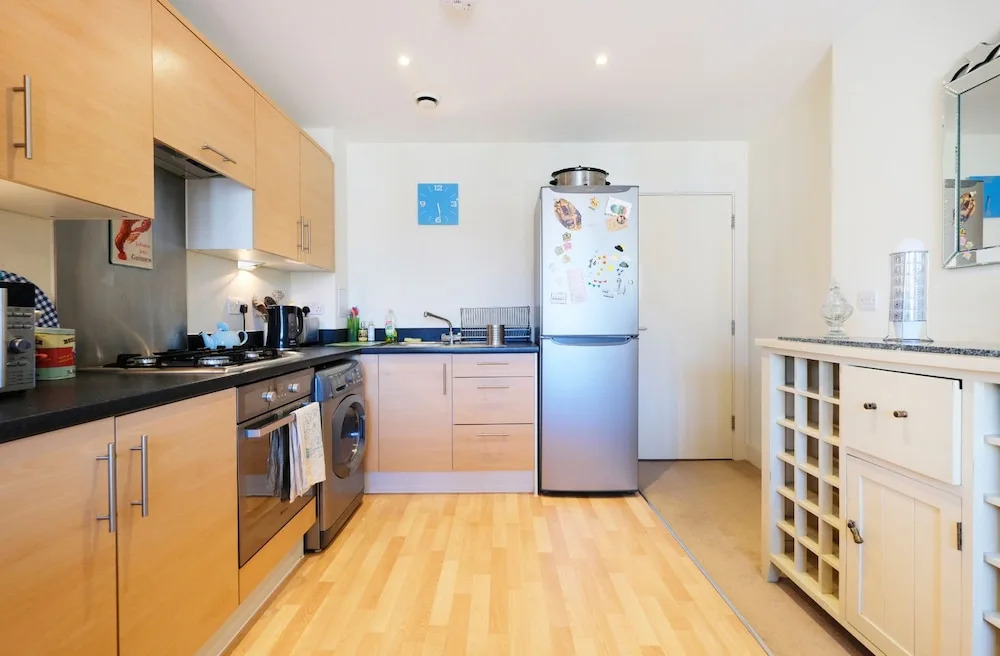 Cosy, Modern 1BR Kilburn Flat for 4