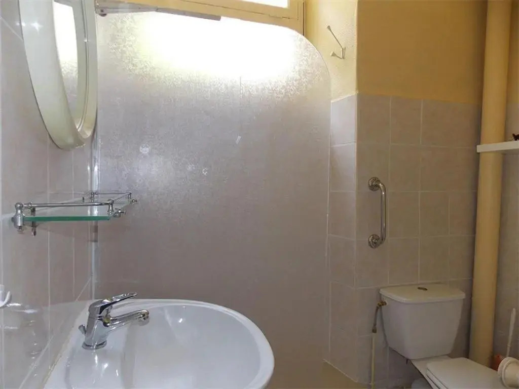 Appartement Bagnères-de-Luchon, 2 pièces, 4 personnes - FR-1-313-136