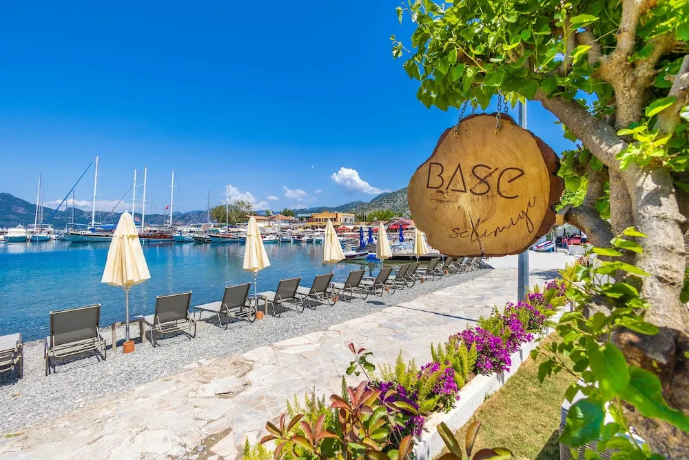 BASE Selimiye