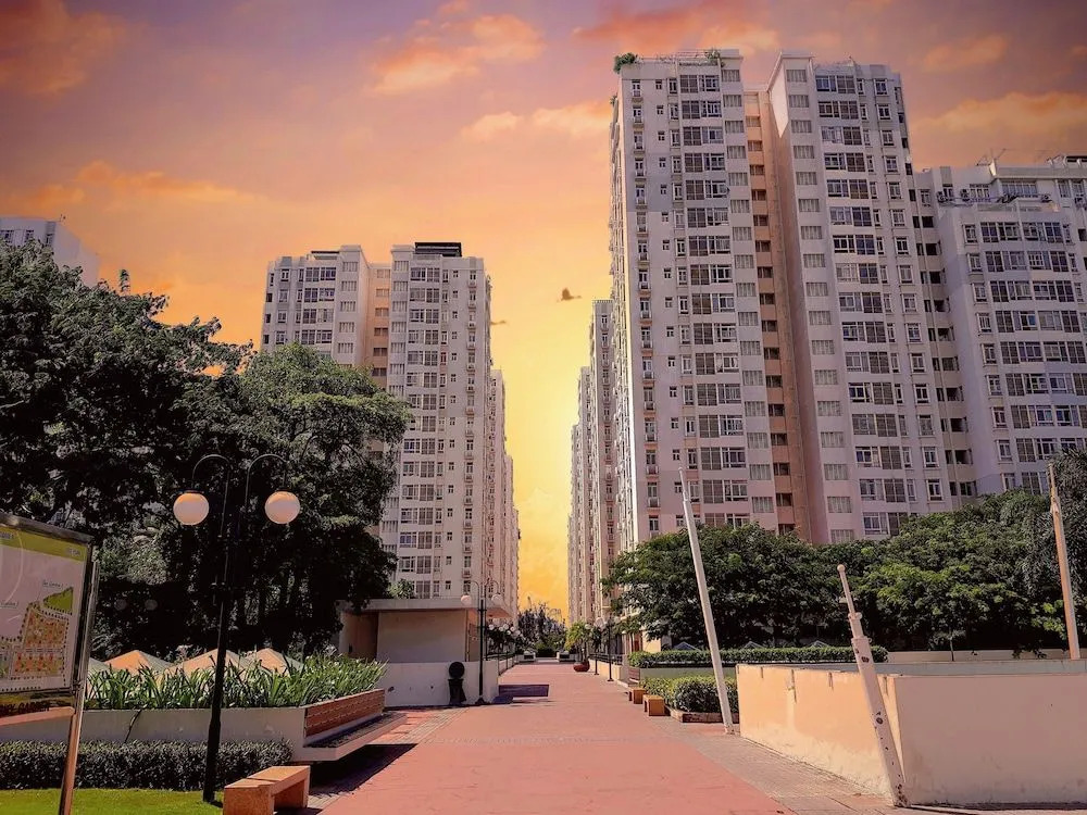 The Triplex Sky Penthouse Hotel