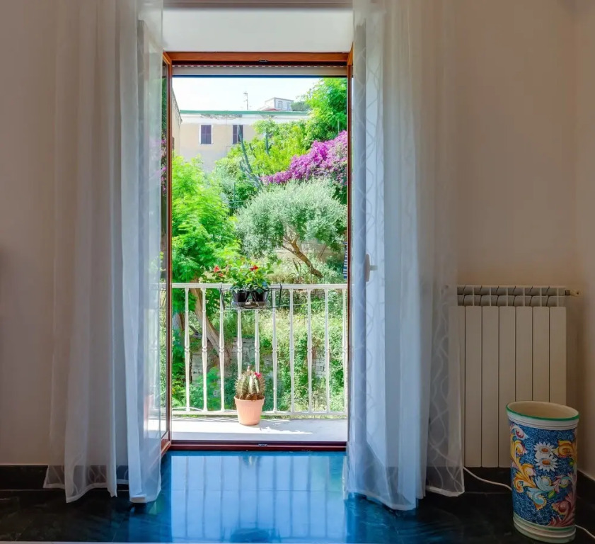 Gradoni - Comfortable flat by Napoliapartments