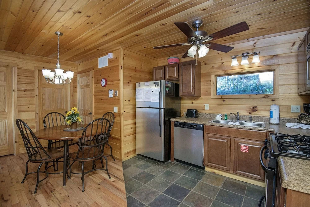 Simple Pleasures by Heritage Cabin Rentals