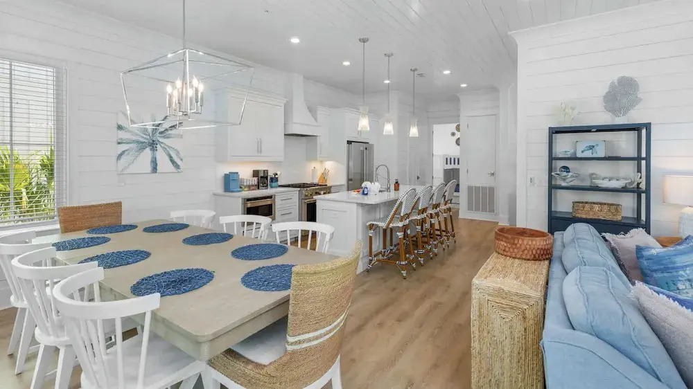 Dreamy, Accessible Family Home for 12