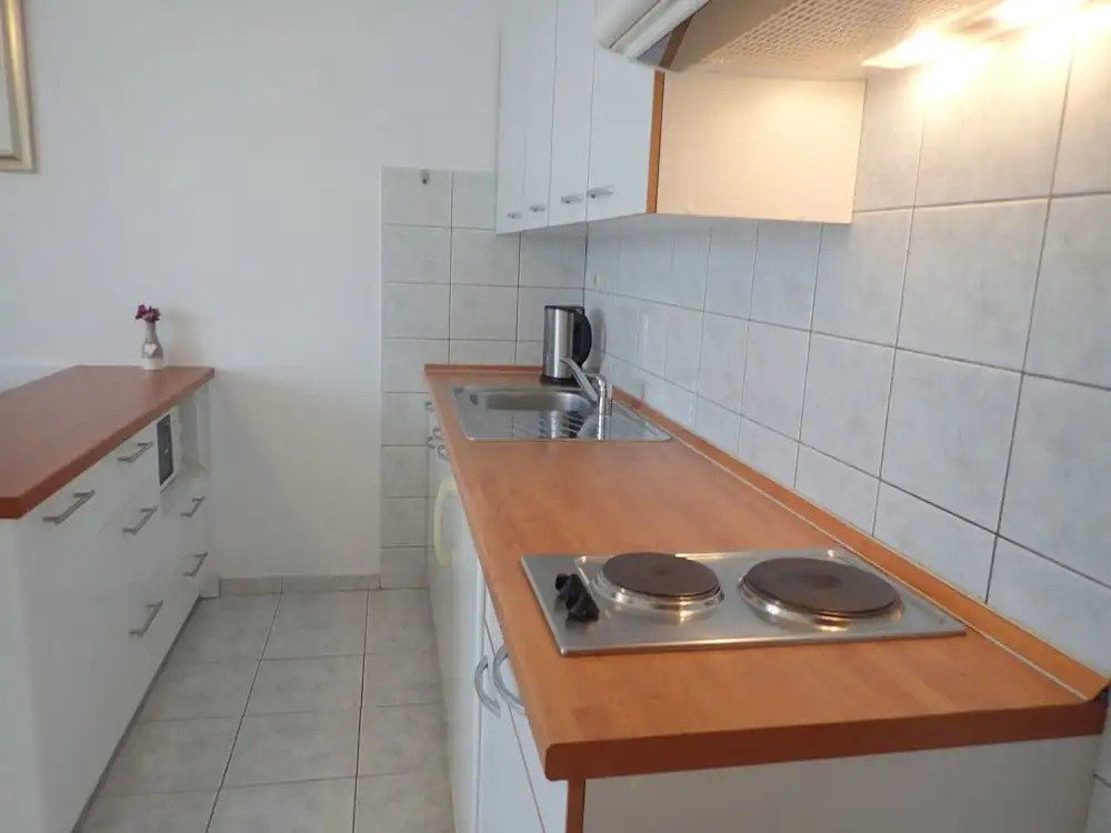 Apartments Sidro-by the sea