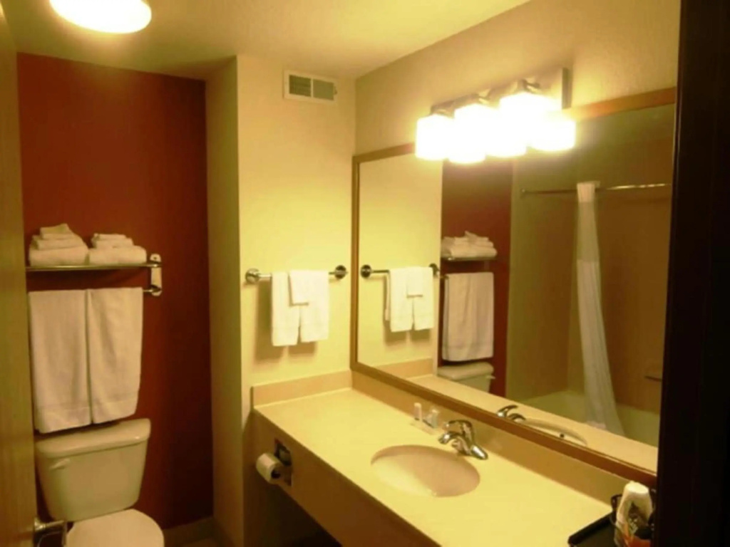 Sleep Inn & Suites Lake of the Ozarks