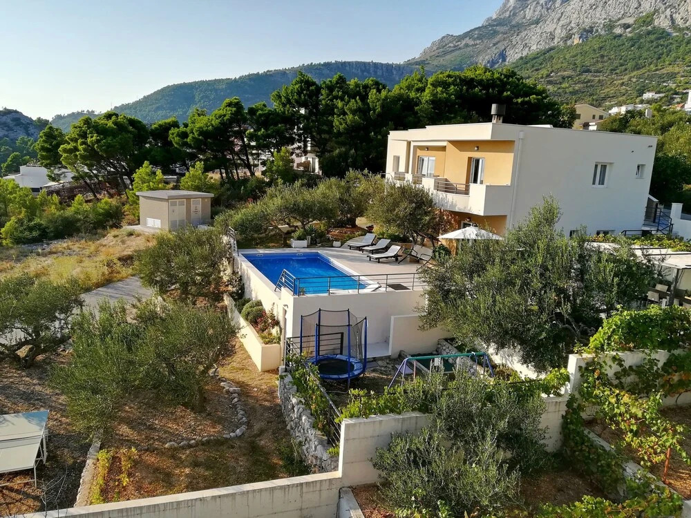 House Arija