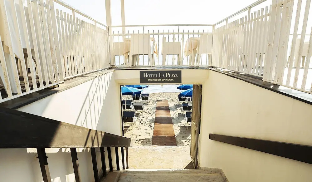 Hotel La Playa