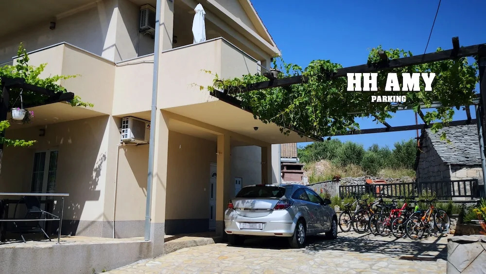 Holiday Home Amy 4 Star Accommodation for the Price of 3