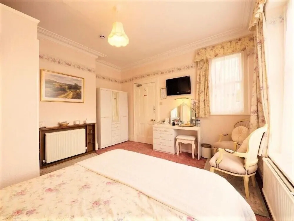 Braemar Guest House
