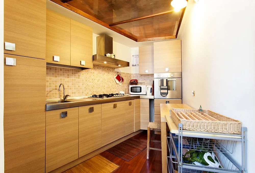Clock Terrace House - FromHometoRome