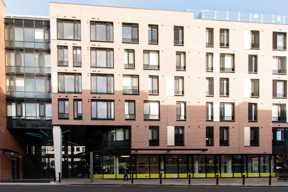 Yugo Explore - Kavanagh Court