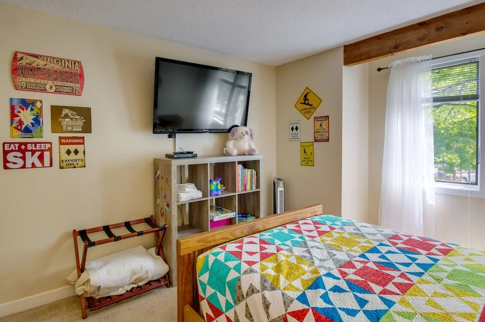 Wintergreen Resort Vacation Rental w/ Pool Access!