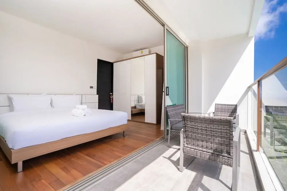 Sea View 2BR Apartment C73 in Oceana