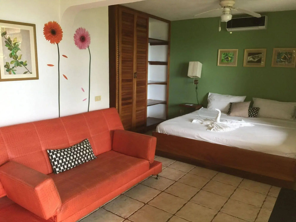 Paradise Inn