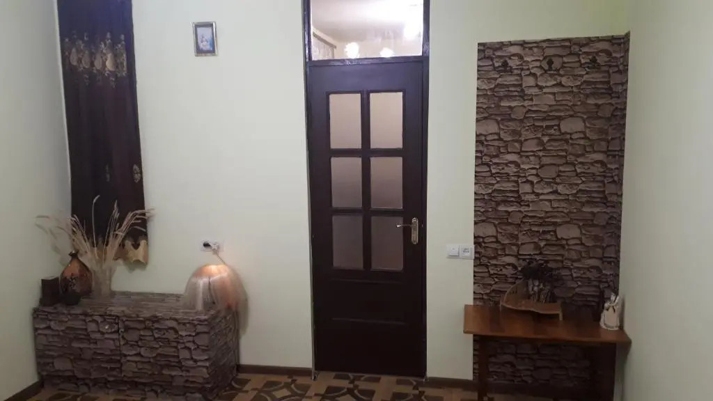 B&B Galstyan 44
