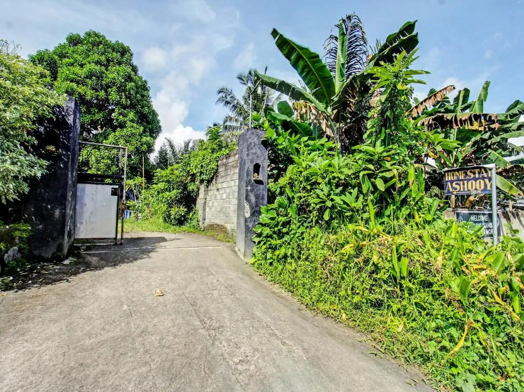 Hotel O Ashooy HomestayNearWisata Desa sedau