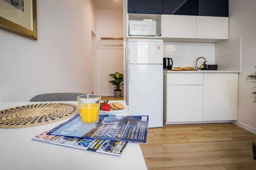 UnitApartments Studio Warszawa Zachodnia - blisko komunikacji lotnisko Chopina Blue City MGR