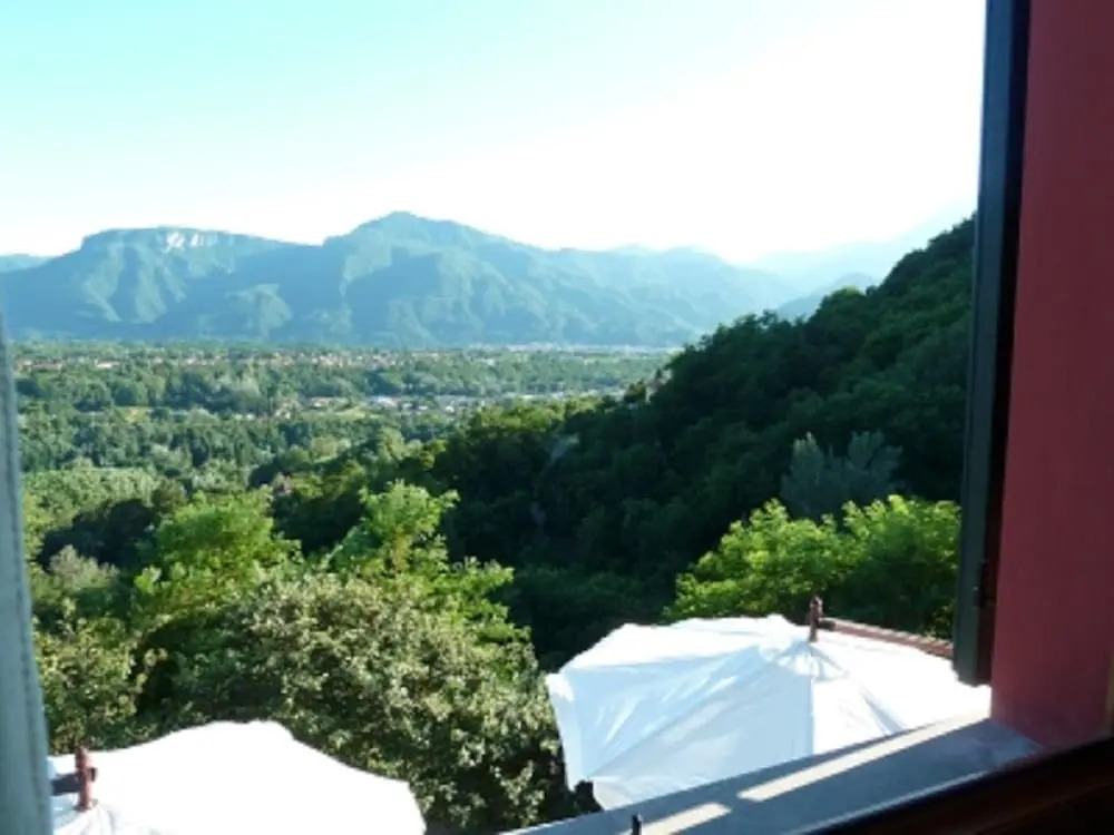 Charming villa in Barga with enclosed garden and fireplace