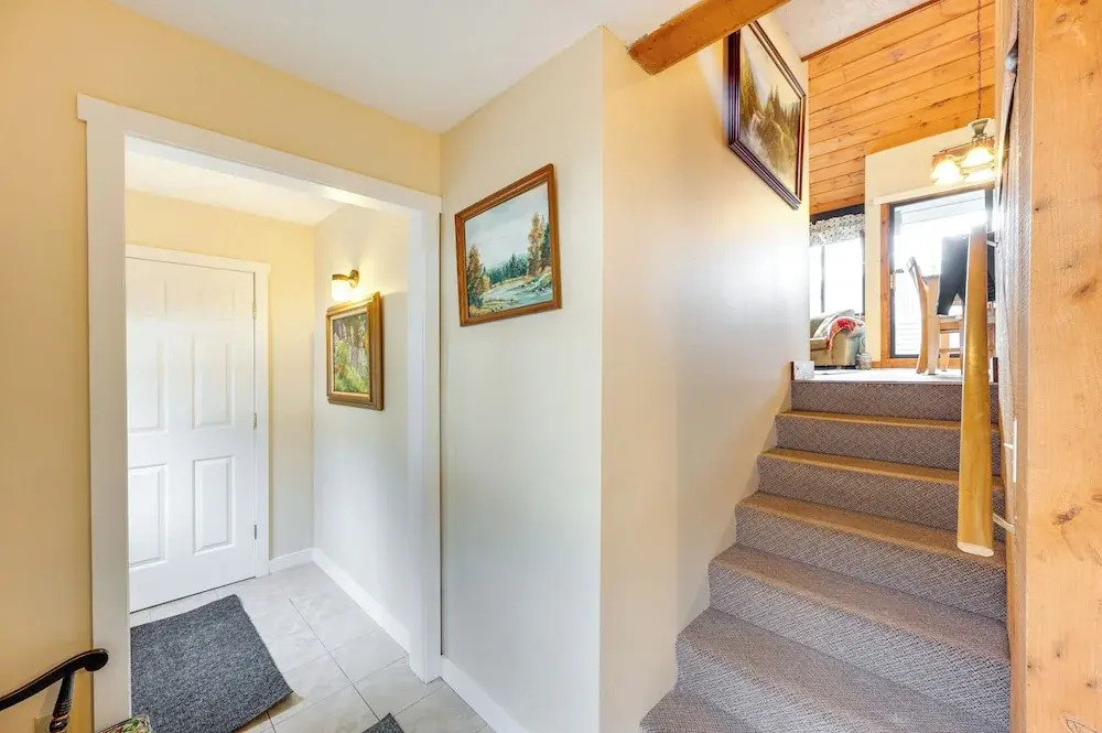 Loon Mountain Townhome w/ Pool + Slope Views!