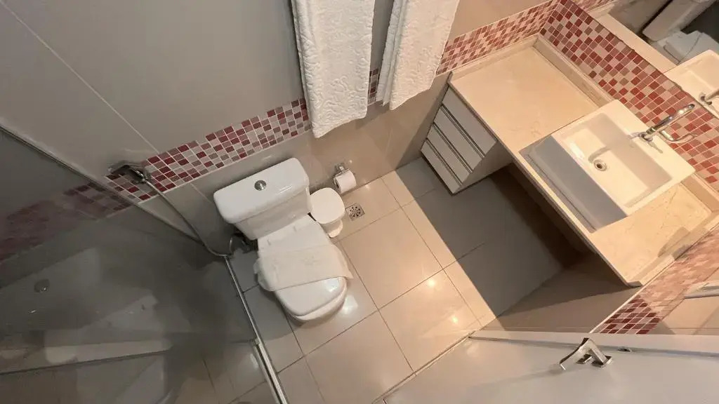 Luxuosa cobertura de 380m² a 850m da Av Beira Mar