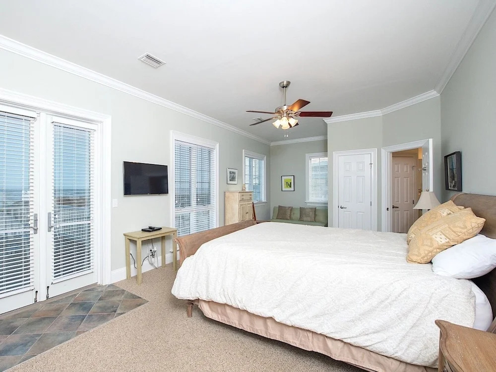 6br Beachfront W/ Huge Decks & Amazing Gulf View 6 Bedroom Home